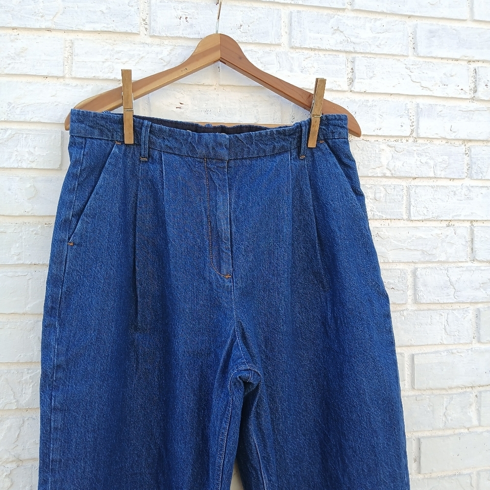 Abercrombie & Fitch Sloane Highrise Tailored Pleated Jeans - Picture 5 of 9